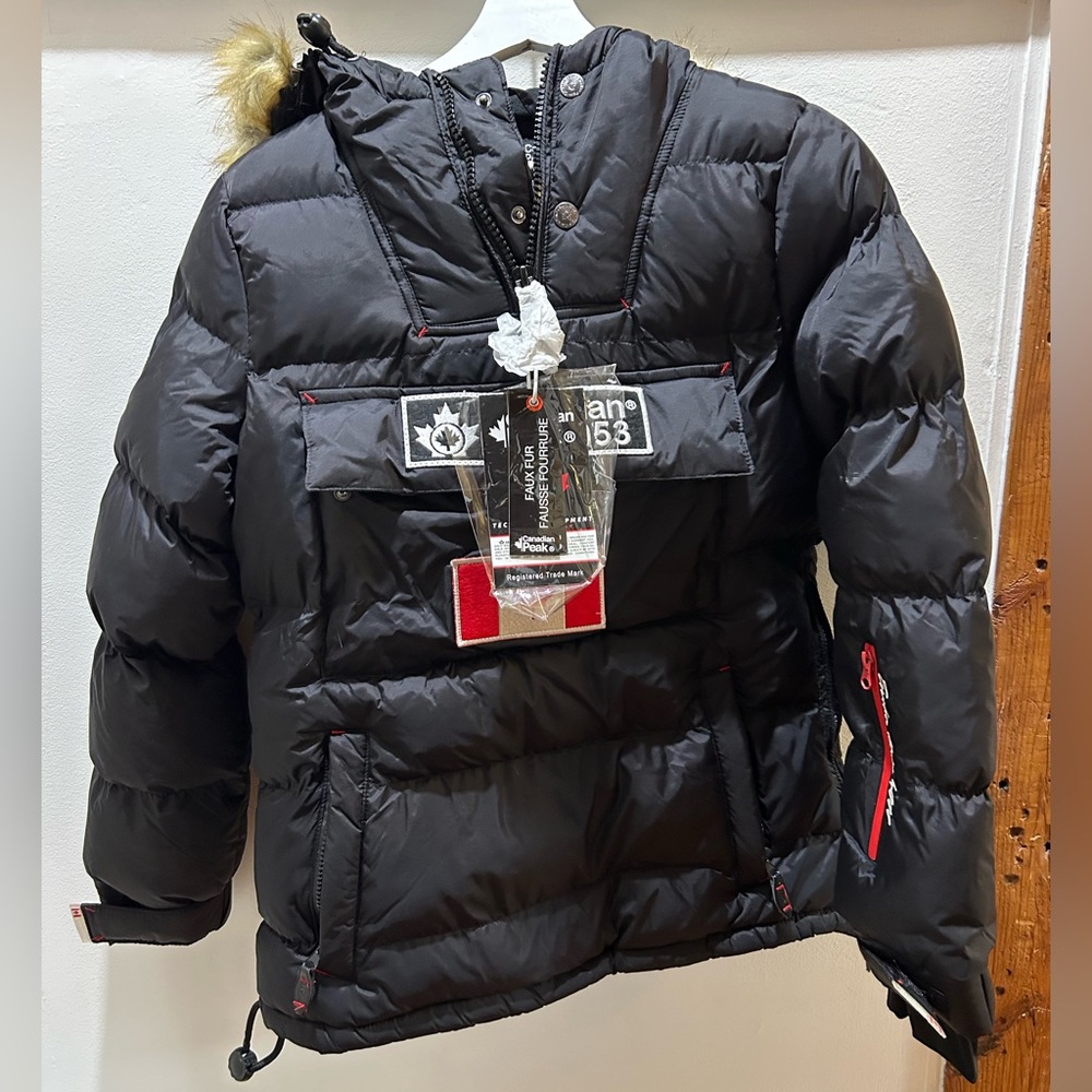 Canadian Peak women jacket with hoodie